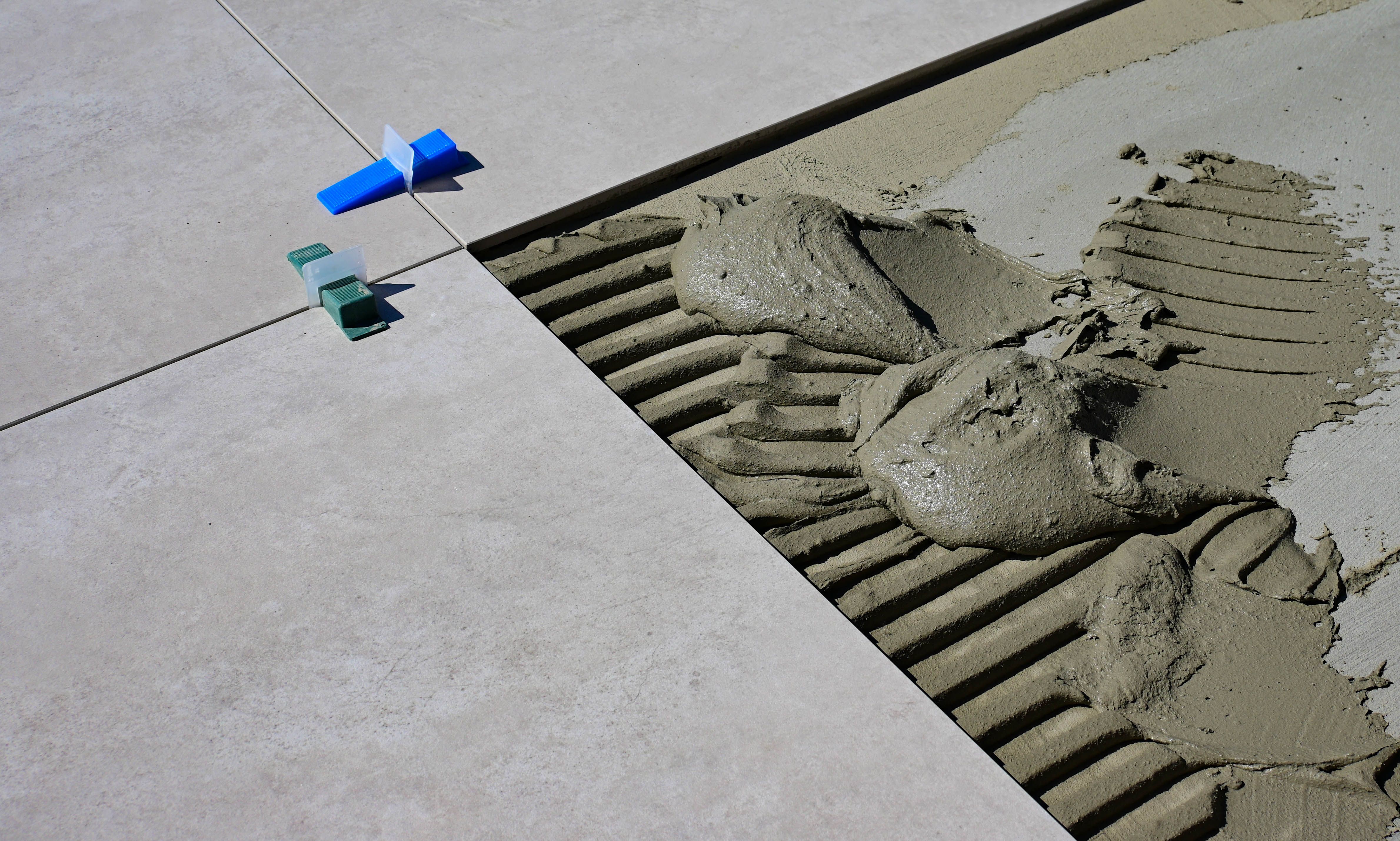 Pavimenti e rivestimenti bagno durante una ristrutturazione